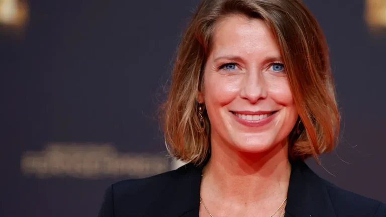 Valerie Niehaus Schlaganfall-Gerüchte: Fakten, Hintergründe und Gesundheitsaufklärung im Überblick Valerie Niehaus Schlaganfall