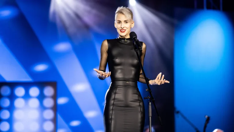 Lisa Eckhart Körpergröße